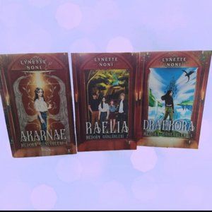 Turkish edition Medoran Chronicles by Lynette Noni